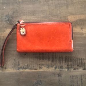 Hobo Mika Turnlock Wristlet